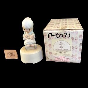 Precious Moments 1981 Musical Figurine “THE PURR-FECT GRANDMA” #E-7184 NIB